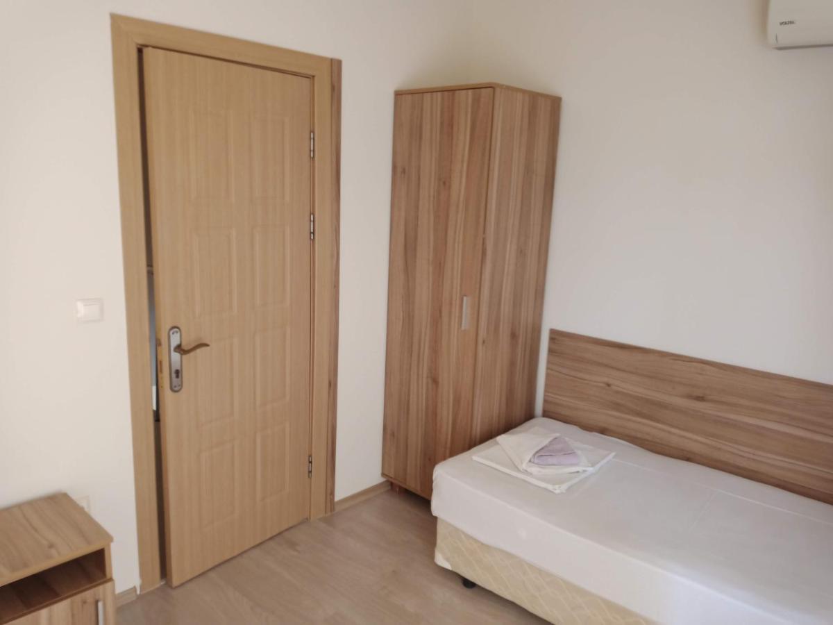 Къмпинг Градина - Garden Beach Apartments Созополь Экстерьер фото