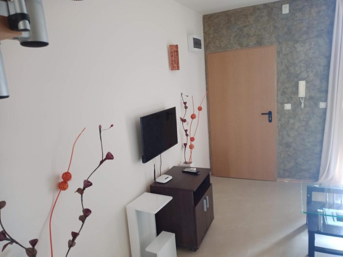Къмпинг Градина - Garden Beach Apartments Созополь Экстерьер фото